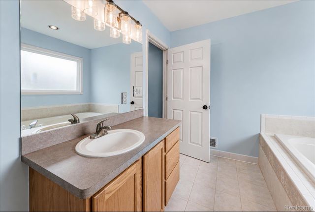 54798 Jack Drive, Macomb Township, MI 48042