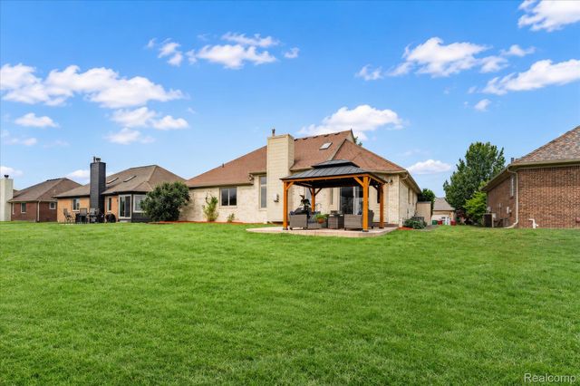 54798 Jack Drive, Macomb Township, MI 48042