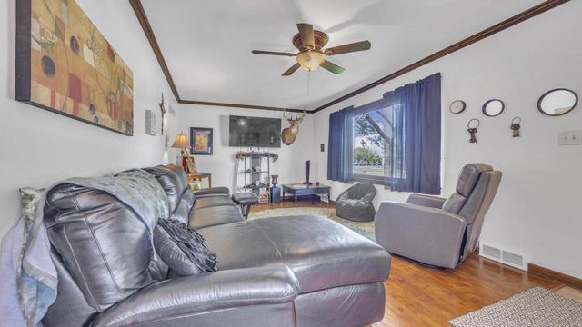 860 Forest AVENUE, Fond Du Lac, WI 54935