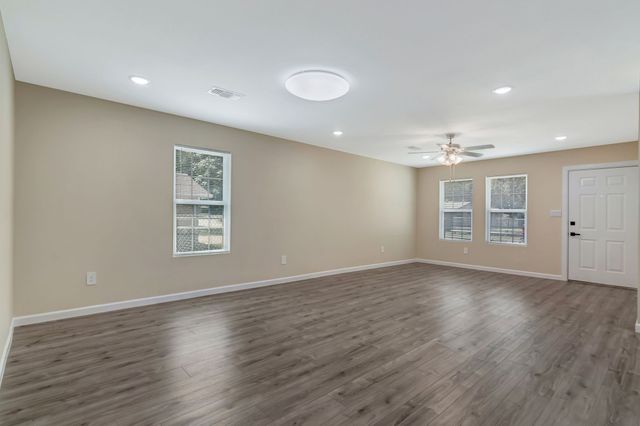1305 Hadley Drive, Arlington, TX 76011