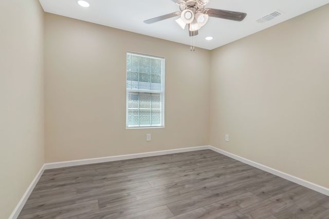 1305 Hadley Drive, Arlington, TX 76011