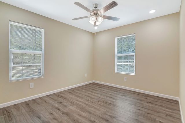 1305 Hadley Drive, Arlington, TX 76011