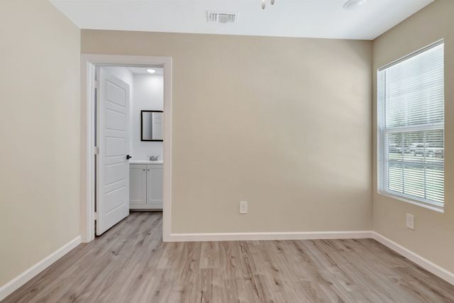 1305 Hadley Drive, Arlington, TX 76011