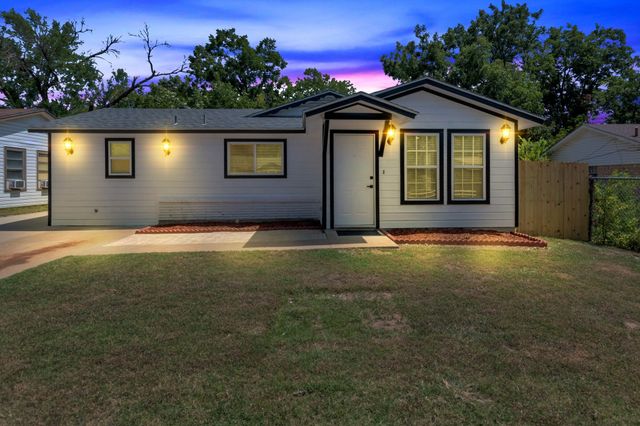 1305 Hadley Drive, Arlington, TX 76011