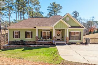 137 Memorial Drive, Mc Cormick, SC 29835