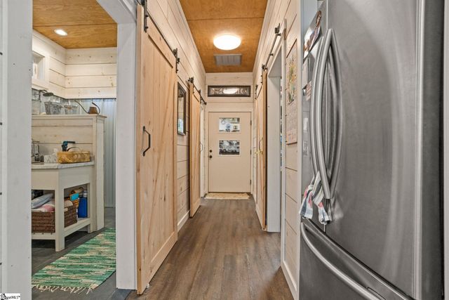 770 Dickson Road, Campobello, SC 29322