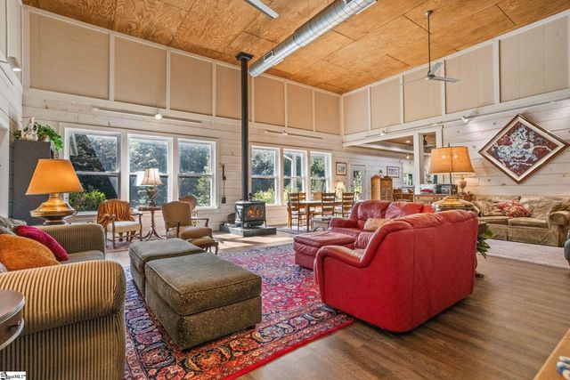 770 Dickson Road, Campobello, SC 29322