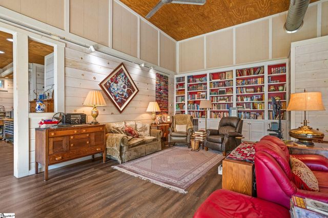 770 Dickson Road, Campobello, SC 29322