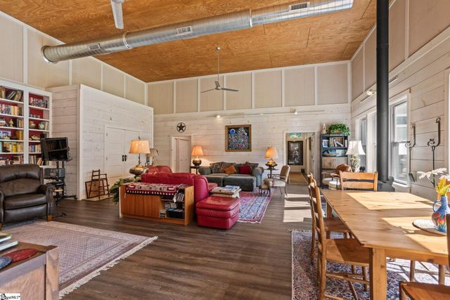770 Dickson Road, Campobello, SC 29322