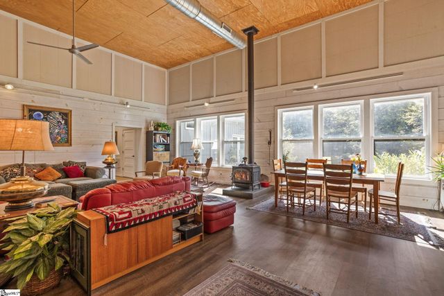 770 Dickson Road, Campobello, SC 29322