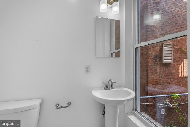 2912 AUCHENTOROLY TER, Baltimore, MD 21217
