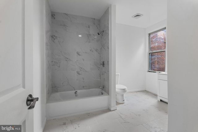 2912 AUCHENTOROLY TER, Baltimore, MD 21217