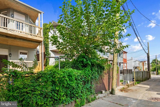 2912 AUCHENTOROLY TER, Baltimore, MD 21217