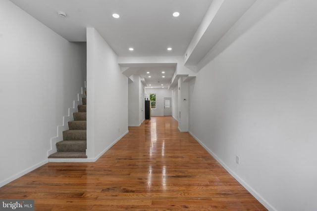 2912 AUCHENTOROLY TER, Baltimore, MD 21217