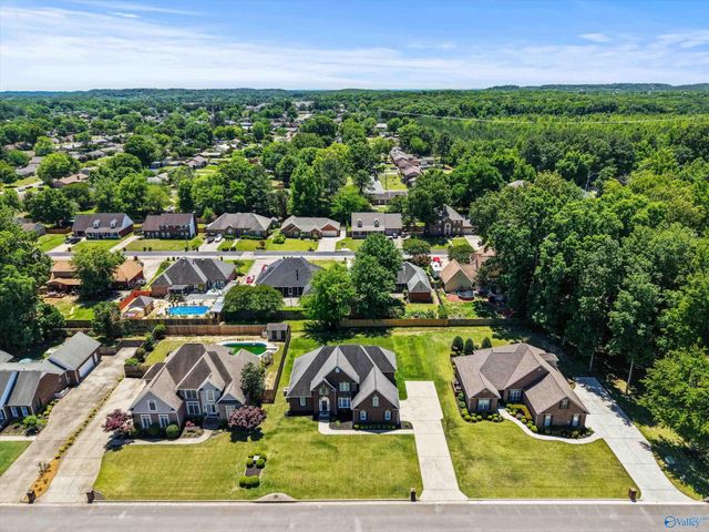 2309 Mcnair Street SW, Decatur, AL 35603