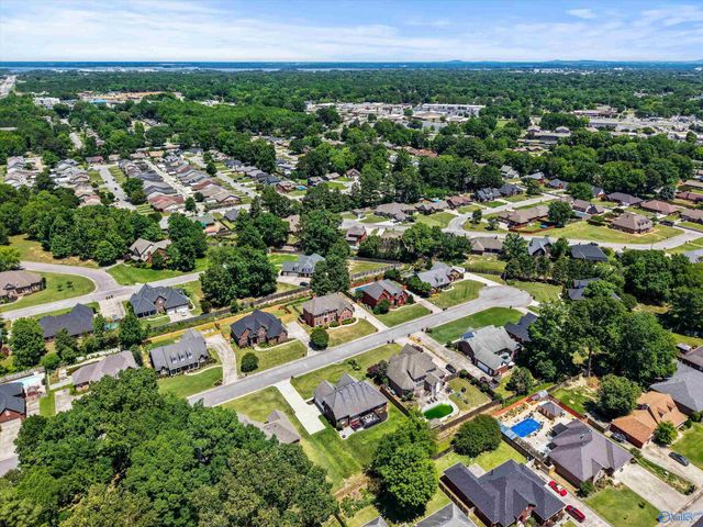 2309 Mcnair Street SW, Decatur, AL 35603