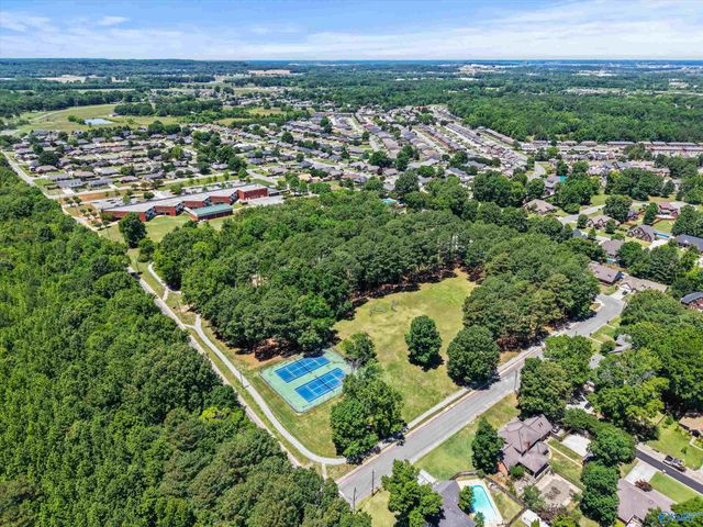 2309 Mcnair Street SW, Decatur, AL 35603