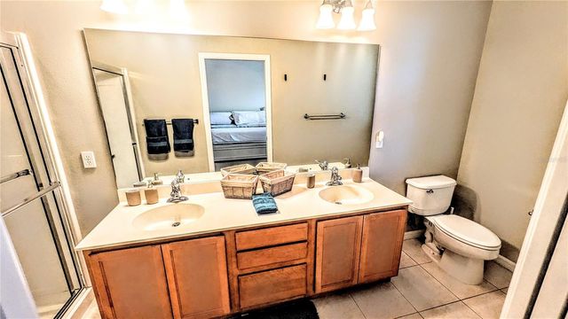 3880 82ND AVENUE CIRCLE E 101, Sarasota, FL 34243