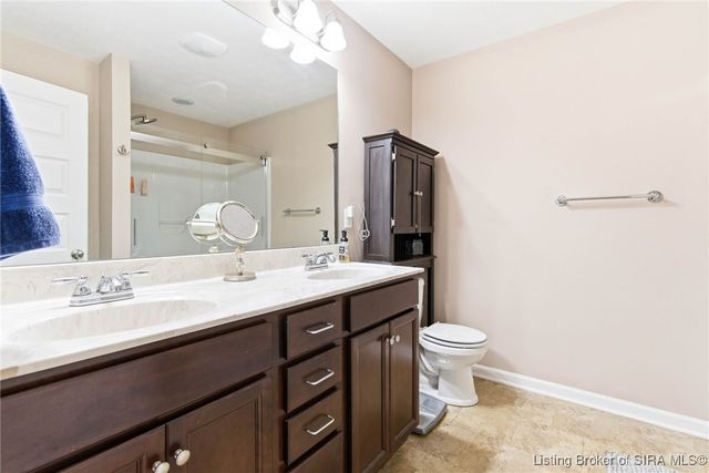 1618 Regans Way, Jeffersonville, IN 47130