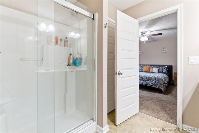 1618 Regans Way, Jeffersonville, IN 47130