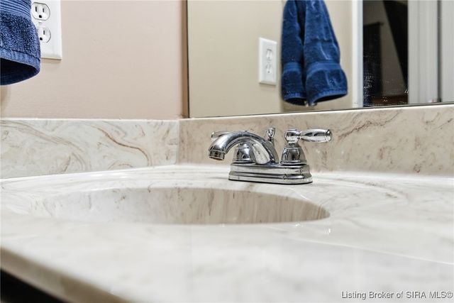 1618 Regans Way, Jeffersonville, IN 47130