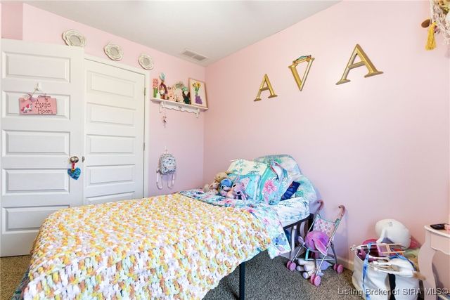 1618 Regans Way, Jeffersonville, IN 47130