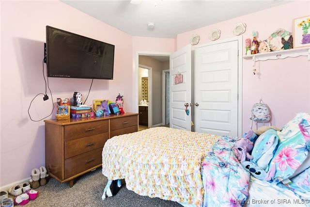 1618 Regans Way, Jeffersonville, IN 47130