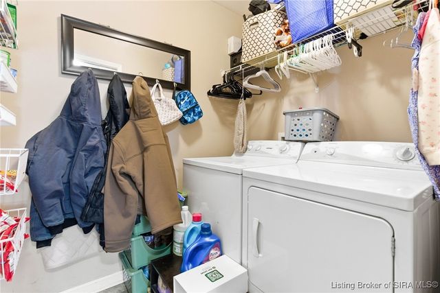 1618 Regans Way, Jeffersonville, IN 47130