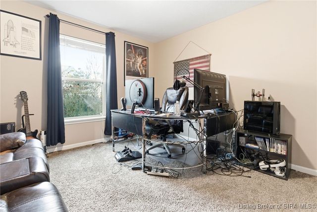 1618 Regans Way, Jeffersonville, IN 47130