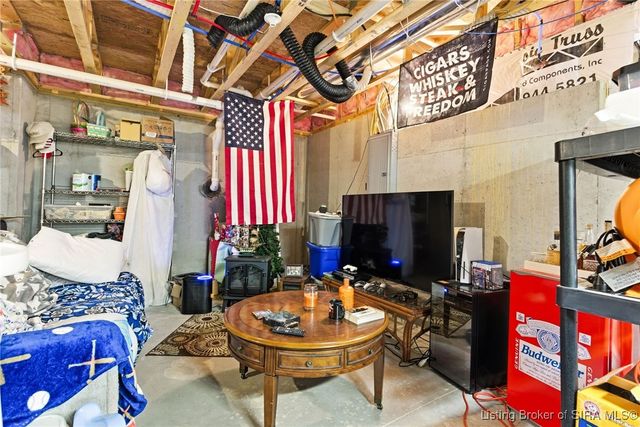 1618 Regans Way, Jeffersonville, IN 47130