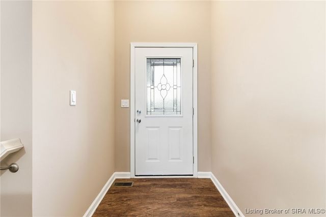 1618 Regans Way, Jeffersonville, IN 47130