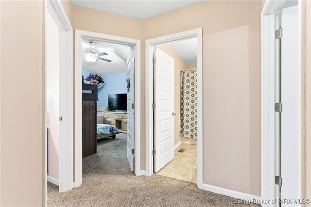 1618 Regans Way, Jeffersonville, IN 47130