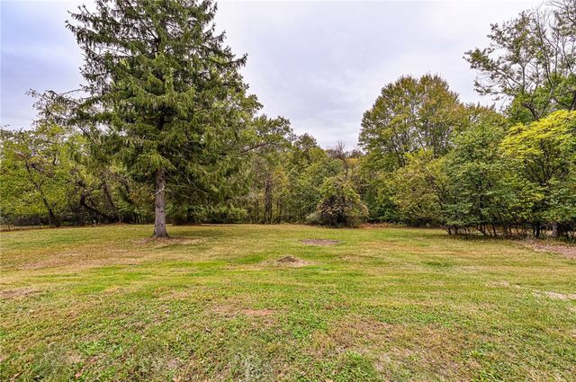 154 Nesslers Lane, Hempfield Twp, PA 15601