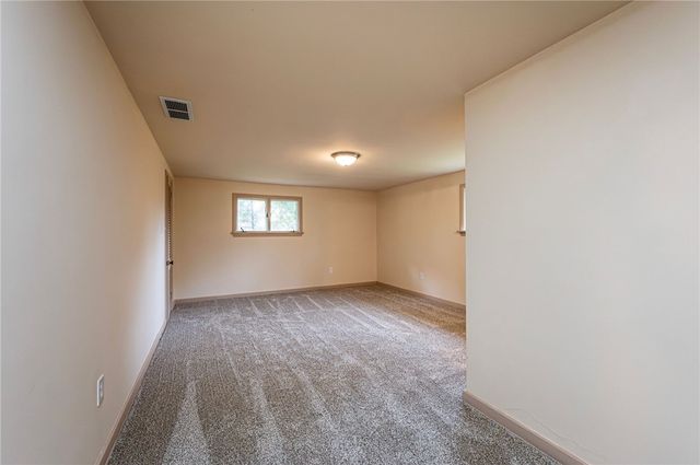 154 Nesslers Lane, Hempfield Twp, PA 15601