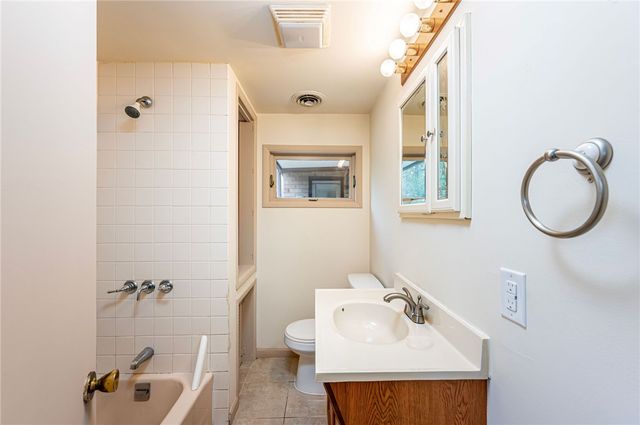 154 Nesslers Lane, Hempfield Twp, PA 15601