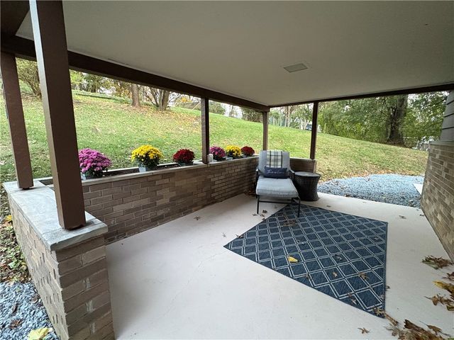 154 Nesslers Lane, Hempfield Twp, PA 15601