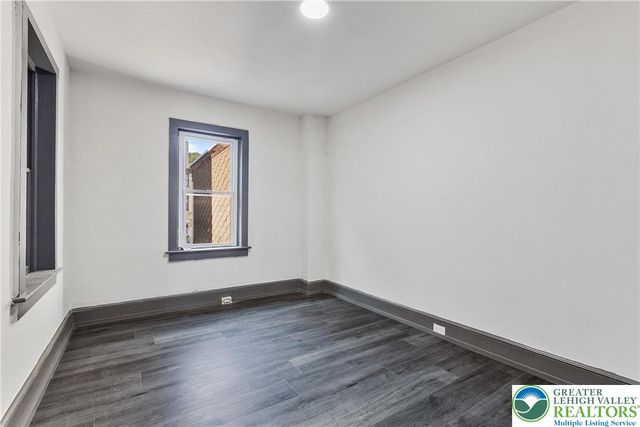 25 West Coal Street, Shenandoah Boro, PA 17976