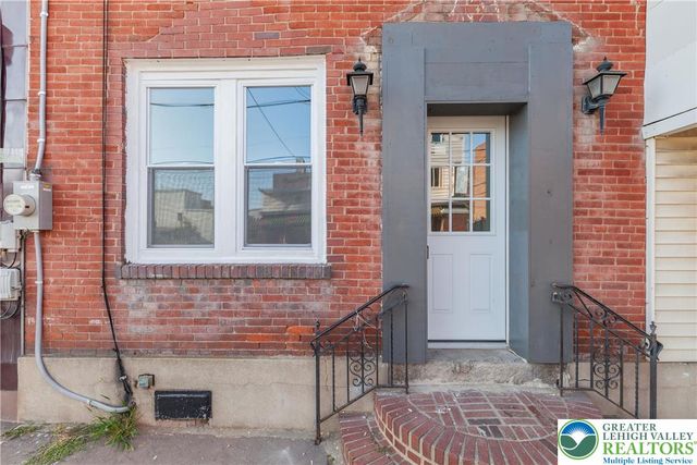 25 West Coal Street, Shenandoah Boro, PA 17976