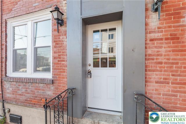 25 West Coal Street, Shenandoah Boro, PA 17976