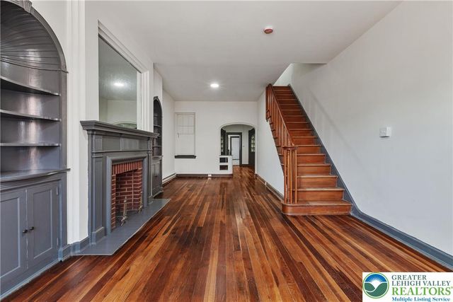 25 West Coal Street, Shenandoah Boro, PA 17976