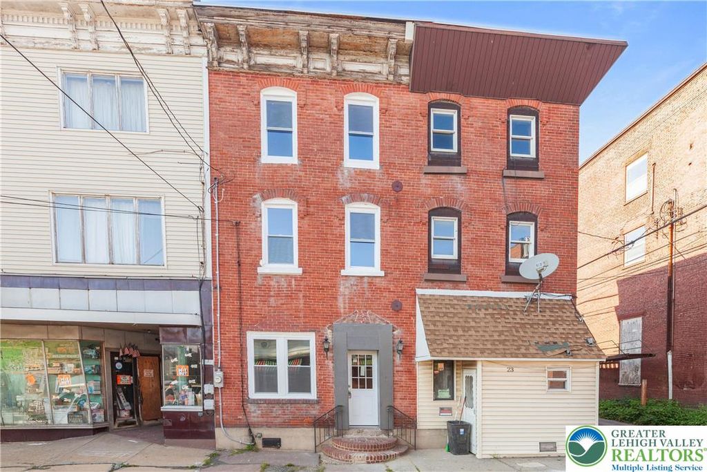 25 West Coal Street, Shenandoah Boro, PA 17976