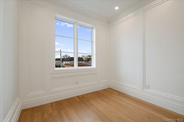 772 Park Lane, North Woodmere, NY 11581