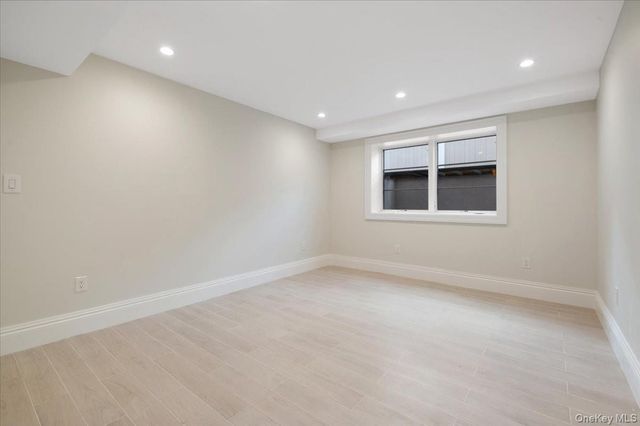 772 Park Lane, North Woodmere, NY 11581