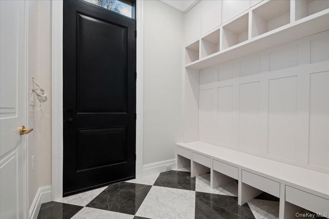 772 Park Lane, North Woodmere, NY 11581