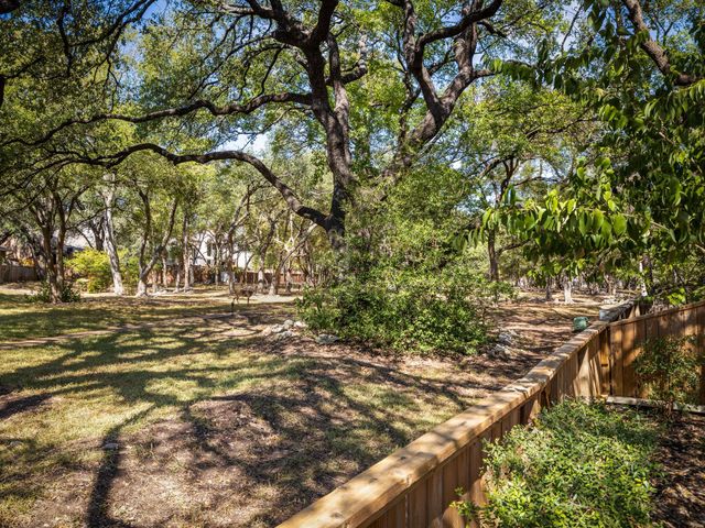 8216 Summer Side DR, Austin, TX 78759