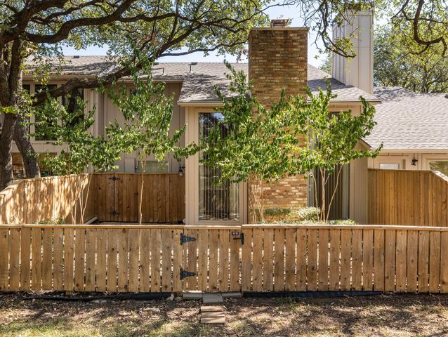 8216 Summer Side DR, Austin, TX 78759