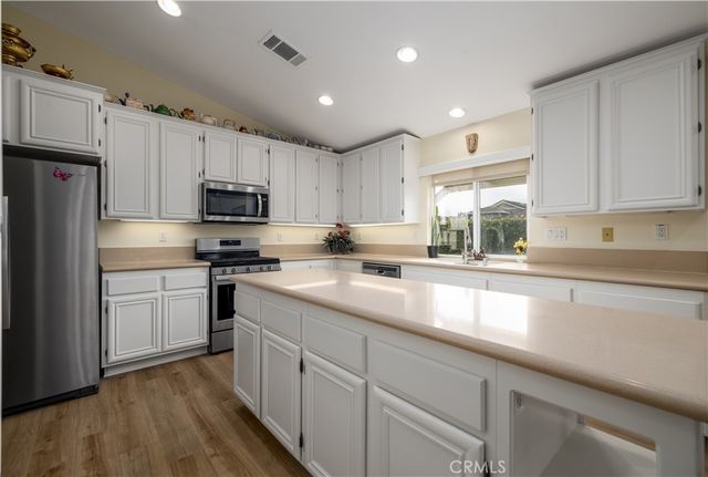 39559 Stags Leap Drive, Murrieta, CA 92563