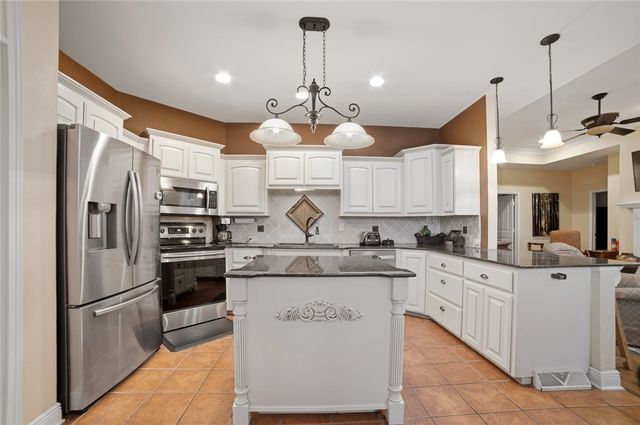 15 Penwith Lane, Bella Vista, AR 72714