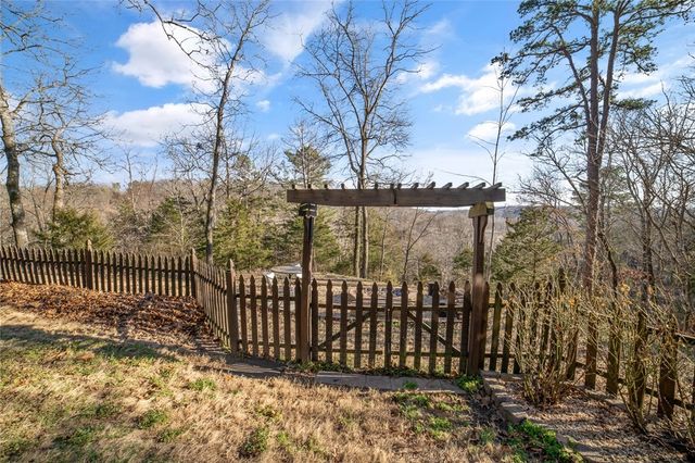 15 Penwith Lane, Bella Vista, AR 72714