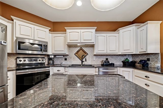 15 Penwith Lane, Bella Vista, AR 72714